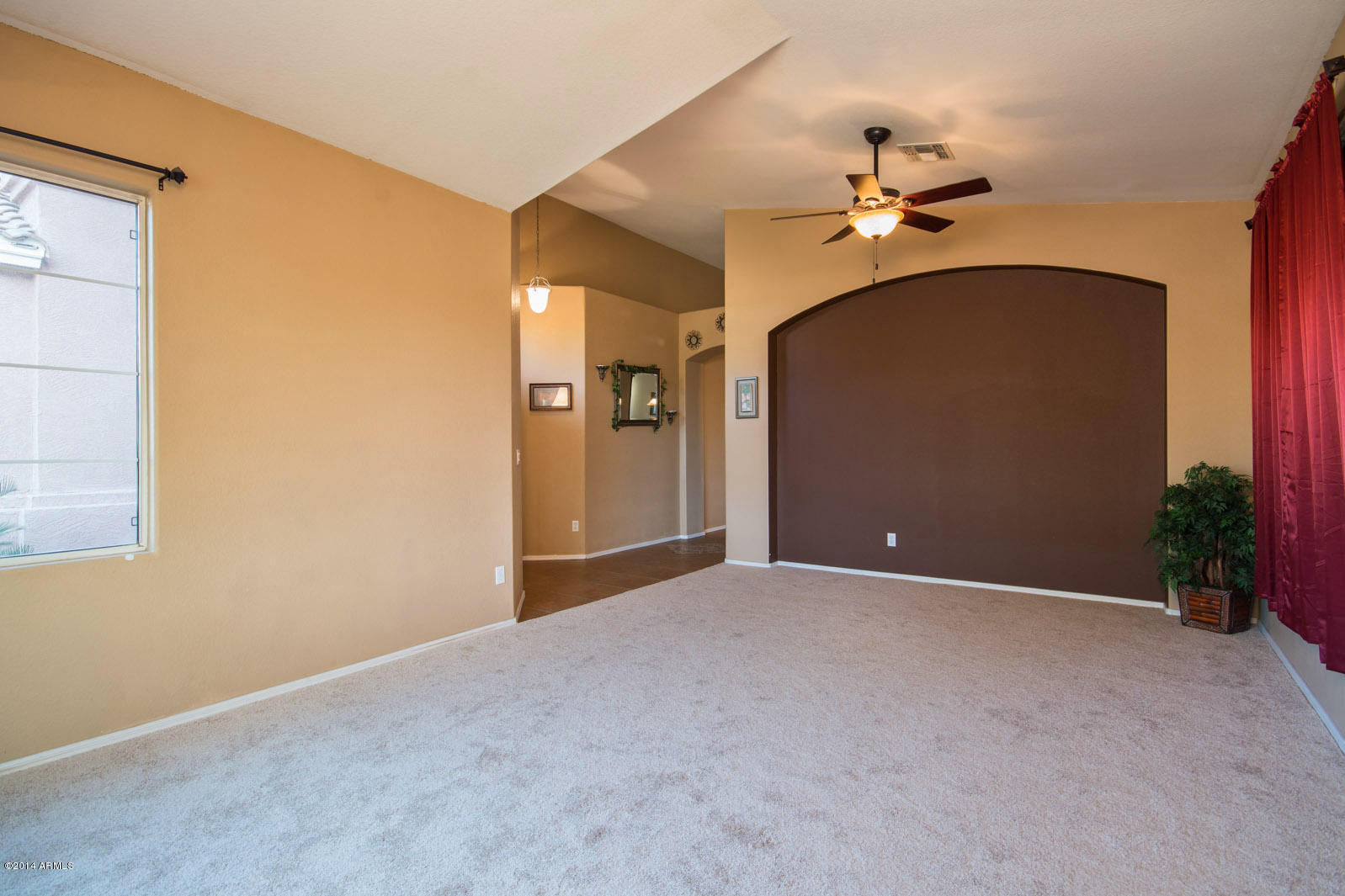 3221 West Shumway Farm Road Phoenix, AZ 85041 - Photo 5 of 32 Living room view 2