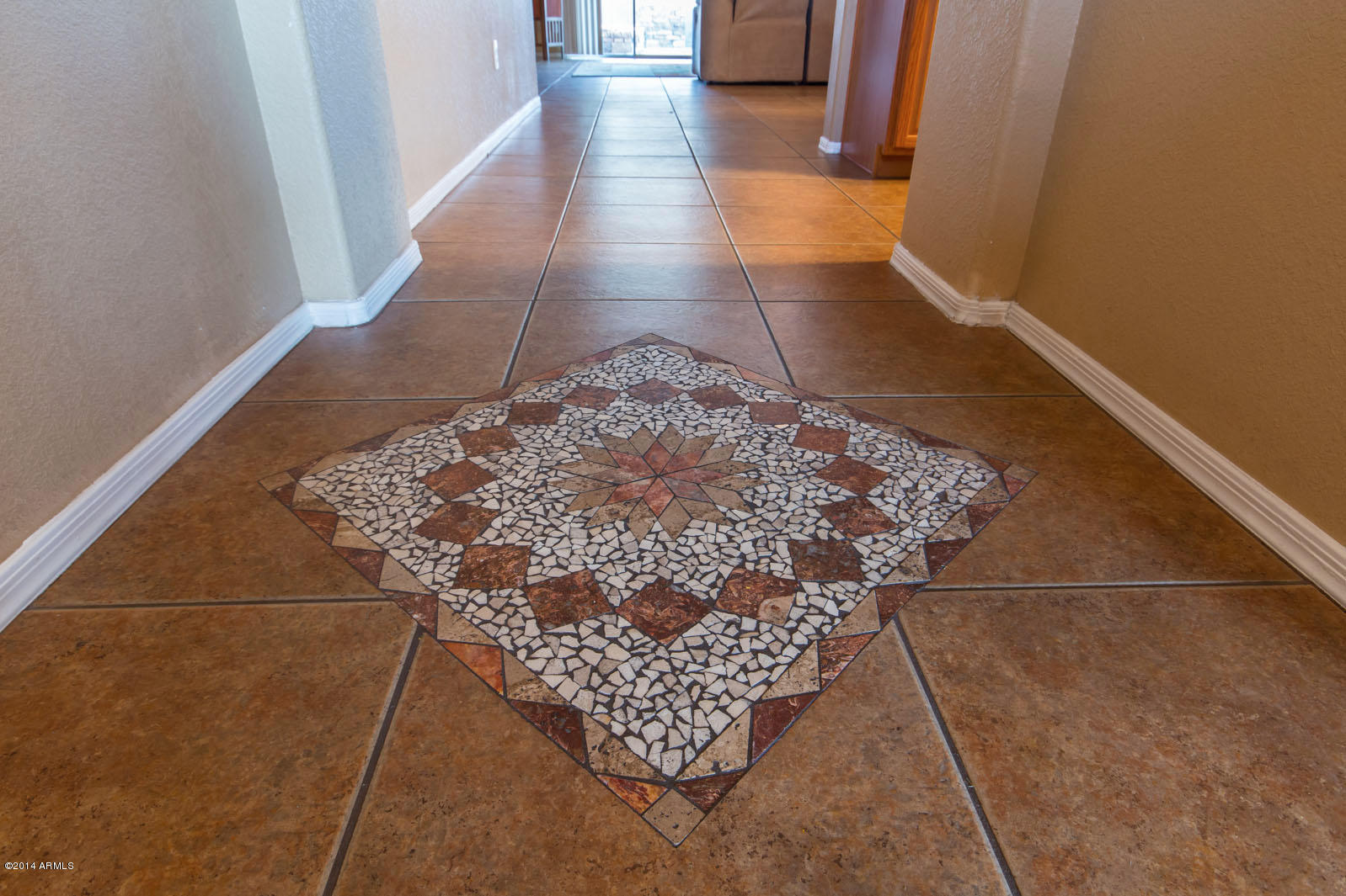 3221 West Shumway Farm Road Phoenix, AZ 85041 - Photo 6 of 32 Tile inlay