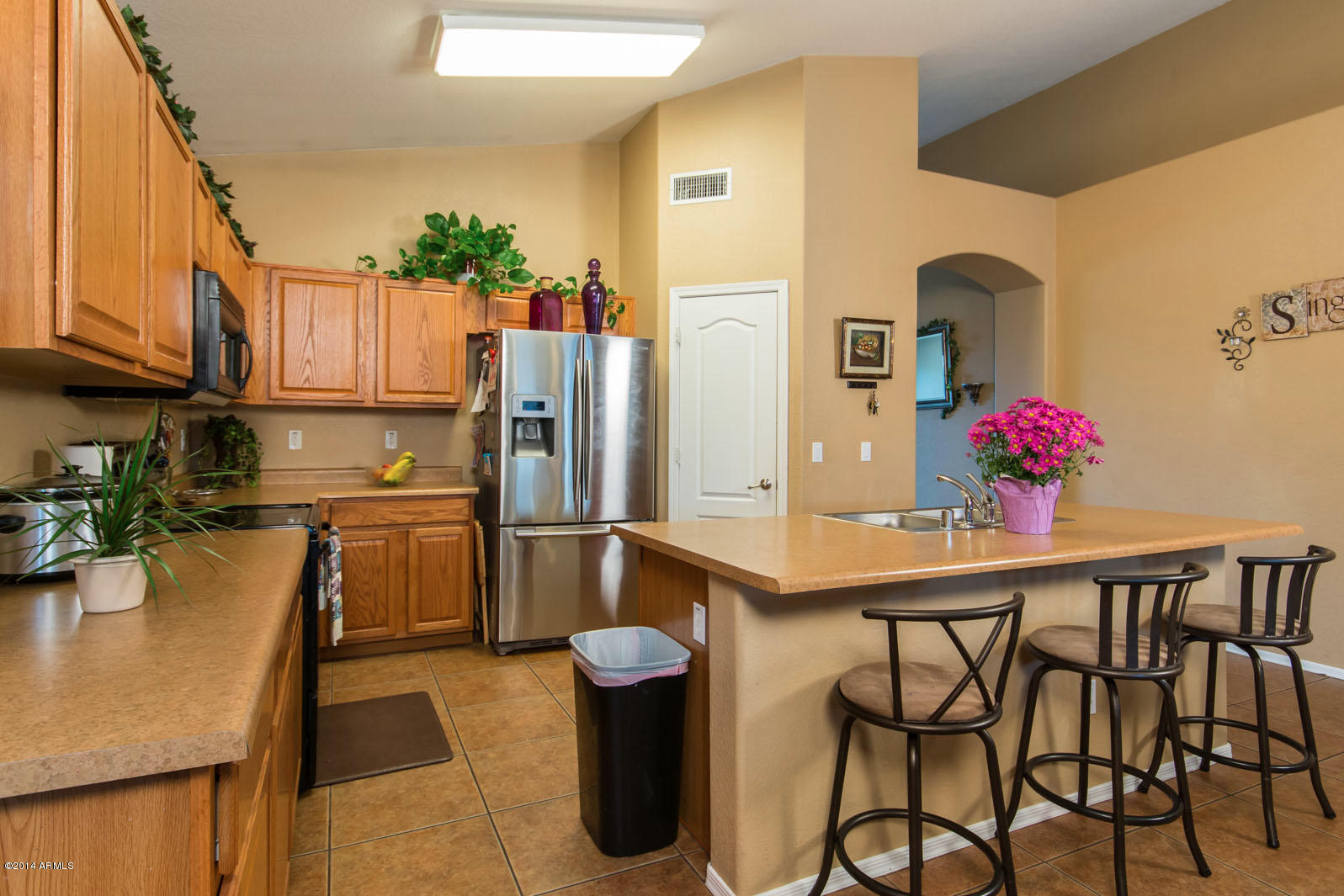 3221 West Shumway Farm Road Phoenix, AZ 85041 - Photo 8 of 32 Kitchen view 2