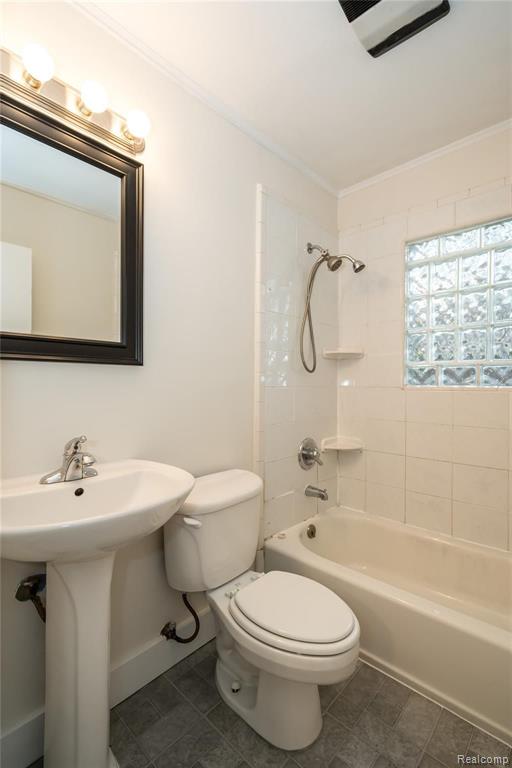 680 East Auburn Road Rochester Hills, MI 48307 - Photo 18 of 50