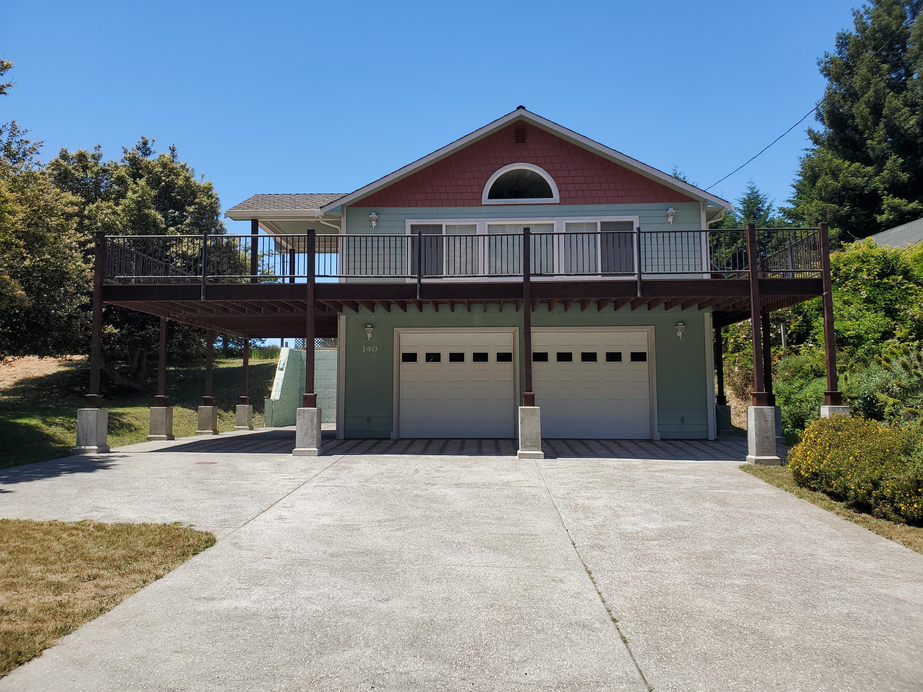 140 Beach Road Whitethorn, CA 95589 - Photo 3 of 37