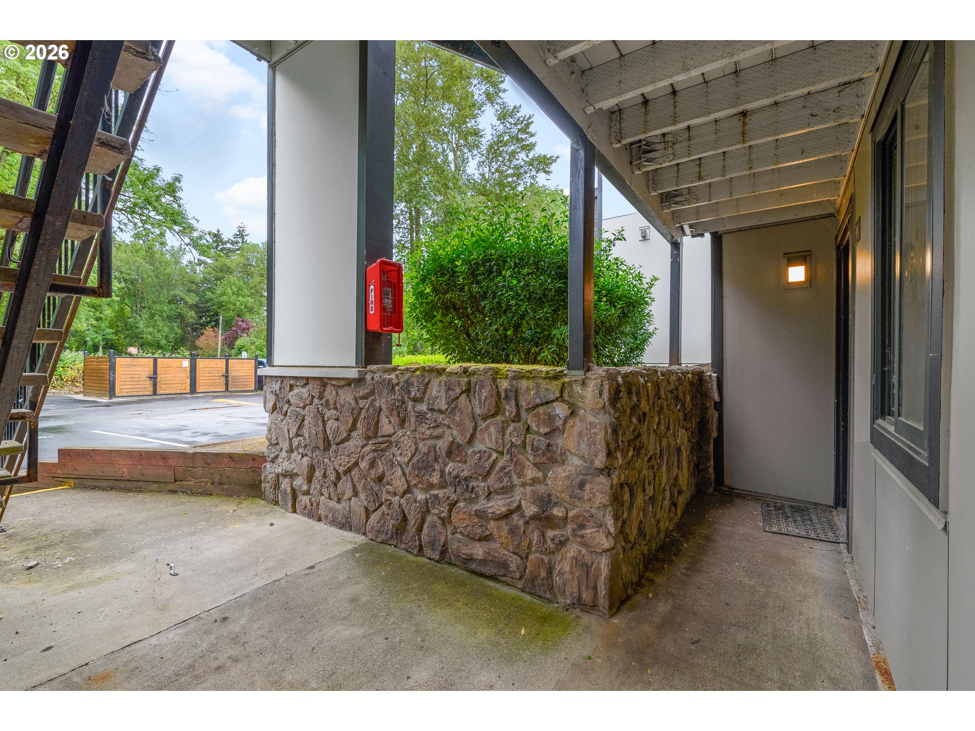 14095 Southwest Walker Road, Unit 95 Beaverton, OR 97005 - Photo 5 of 37