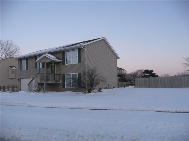 6107 Appomattox Road Davenport, IA 52806 - Photo 10 of 10 Gallery Image 10