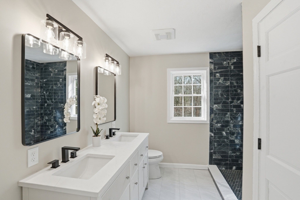 139 Rocky Hill Road Rehoboth, MA 02769 - Photo 18 of 41