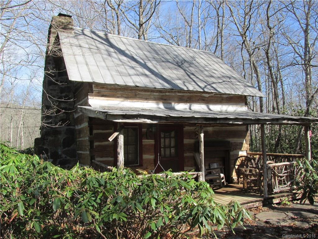 430 Rhododendron Park Road Burnsville, NC 28714 - Photo 3 of 20 Gallery Image 3