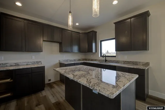 $499,900 | 4500 Shale Circle, Mills, WY 82644