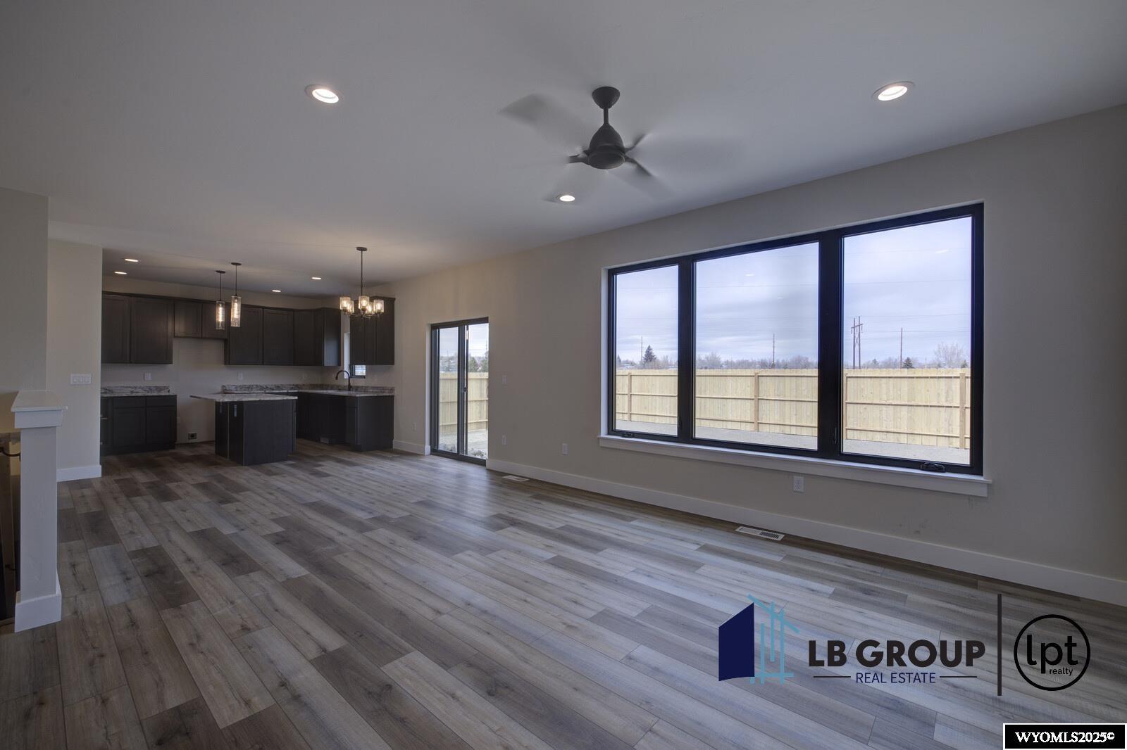 4500 Shale Circle Mills, WY 82644 - Photo 2 of 18