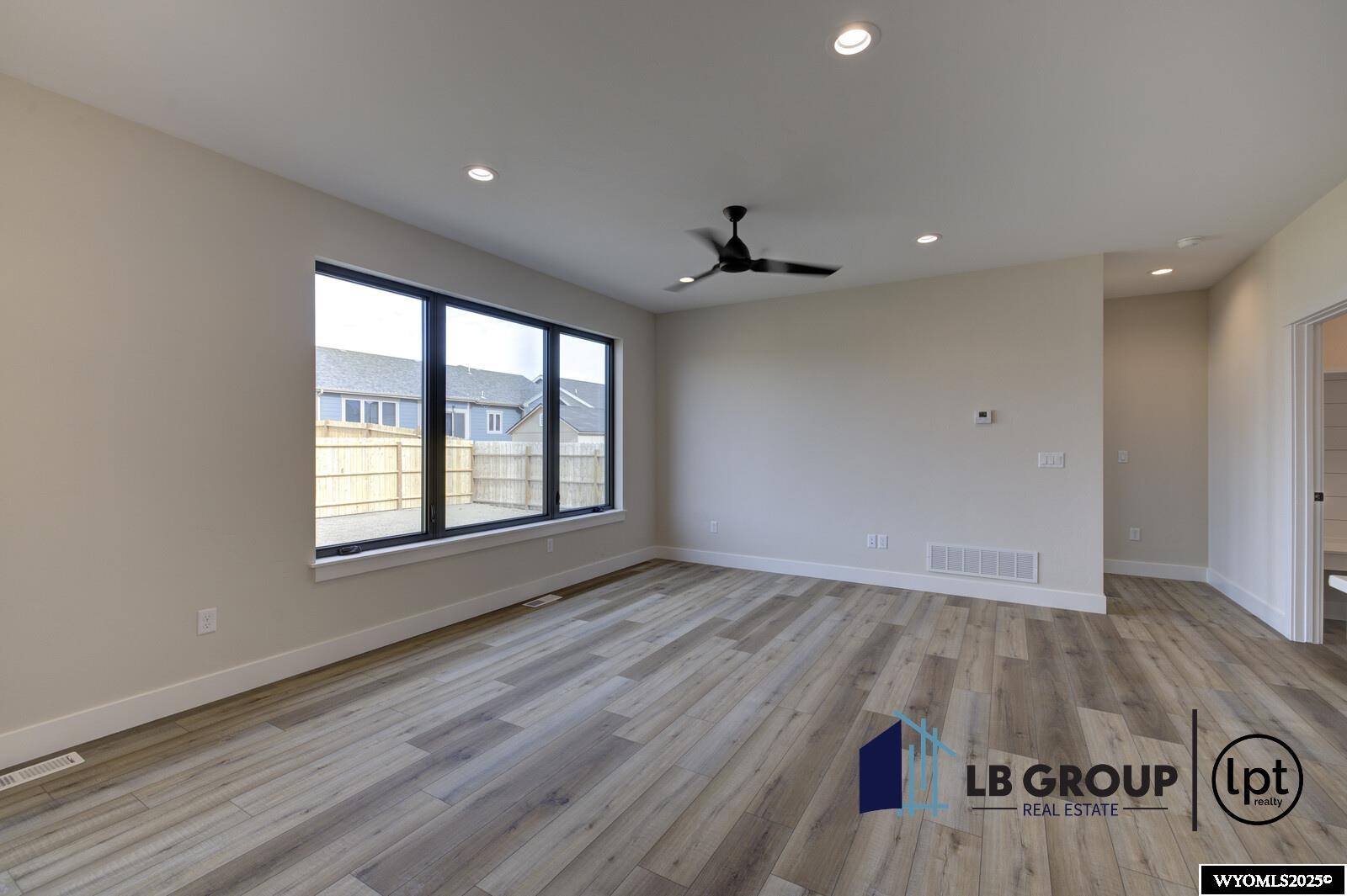 4500 Shale Circle Mills, WY 82644 - Photo 7 of 18