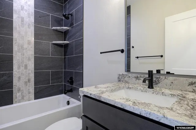 $499,900 | 4500 Shale Circle, Mills, WY 82644