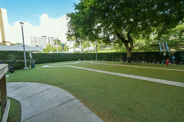 $3,300 | 10 Southwest South River Drive, Unit 1704, Miami, FL 33130