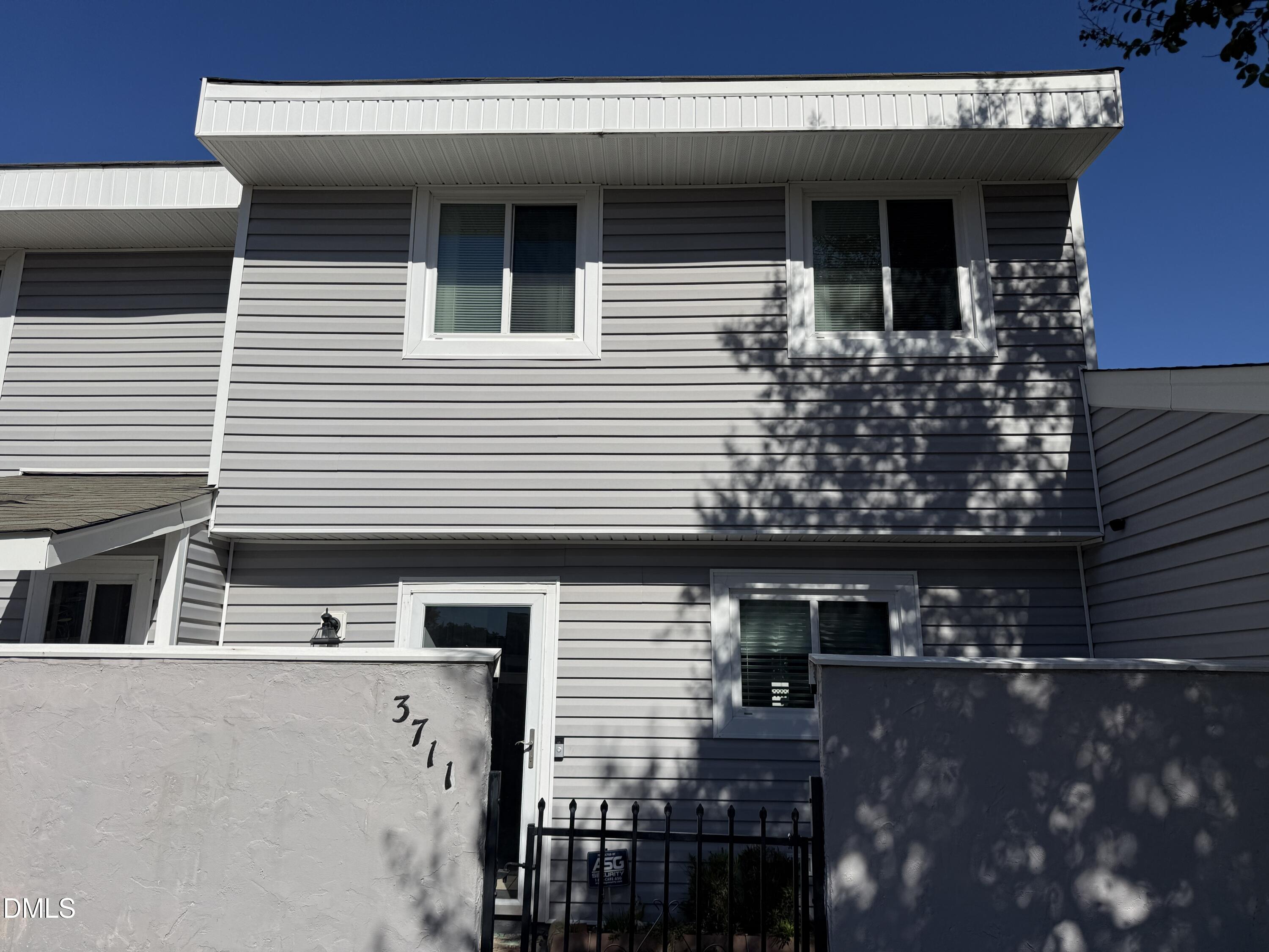 a view of a house with street