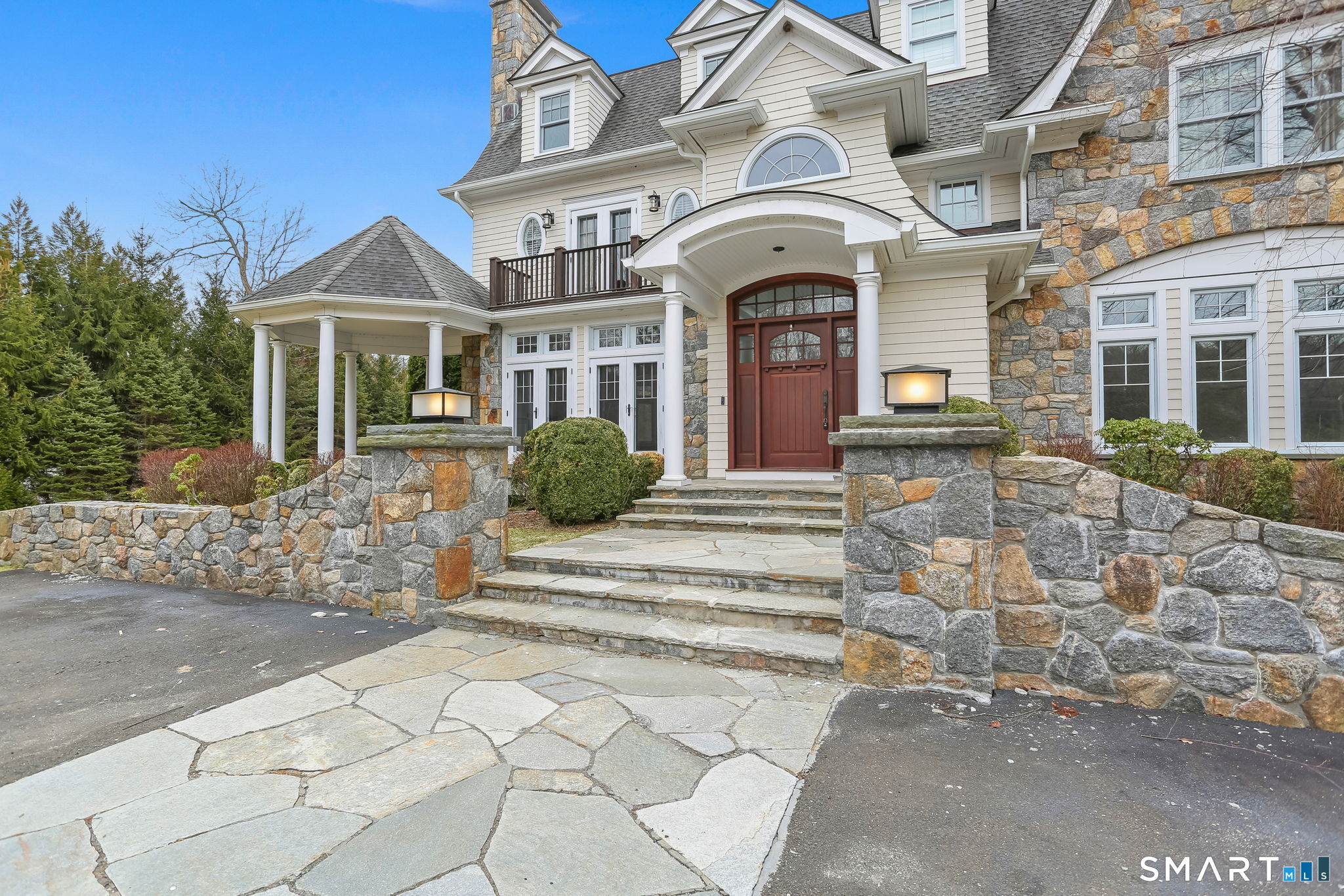 73 Lake Wind Road New Canaan, CT 06840 - Photo 3 of 47