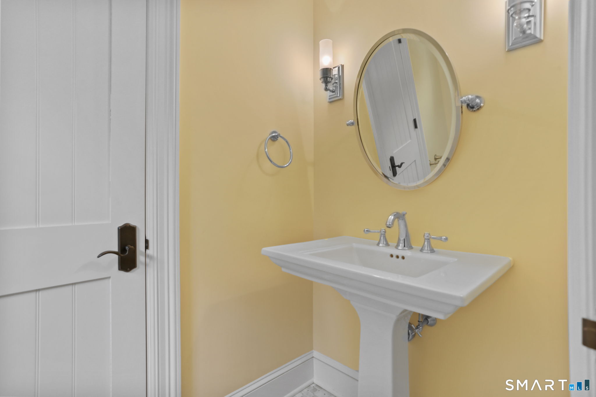 73 Lake Wind Road New Canaan, CT 06840 - Photo 33 of 47