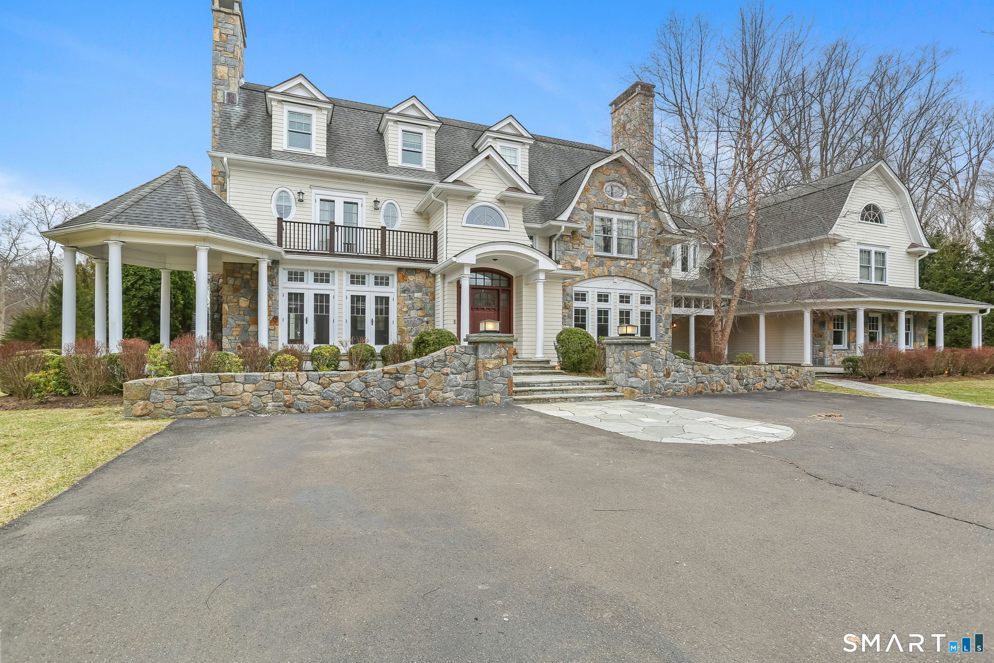 73 Lake Wind Road New Canaan, CT 06840 - Photo 4 of 47