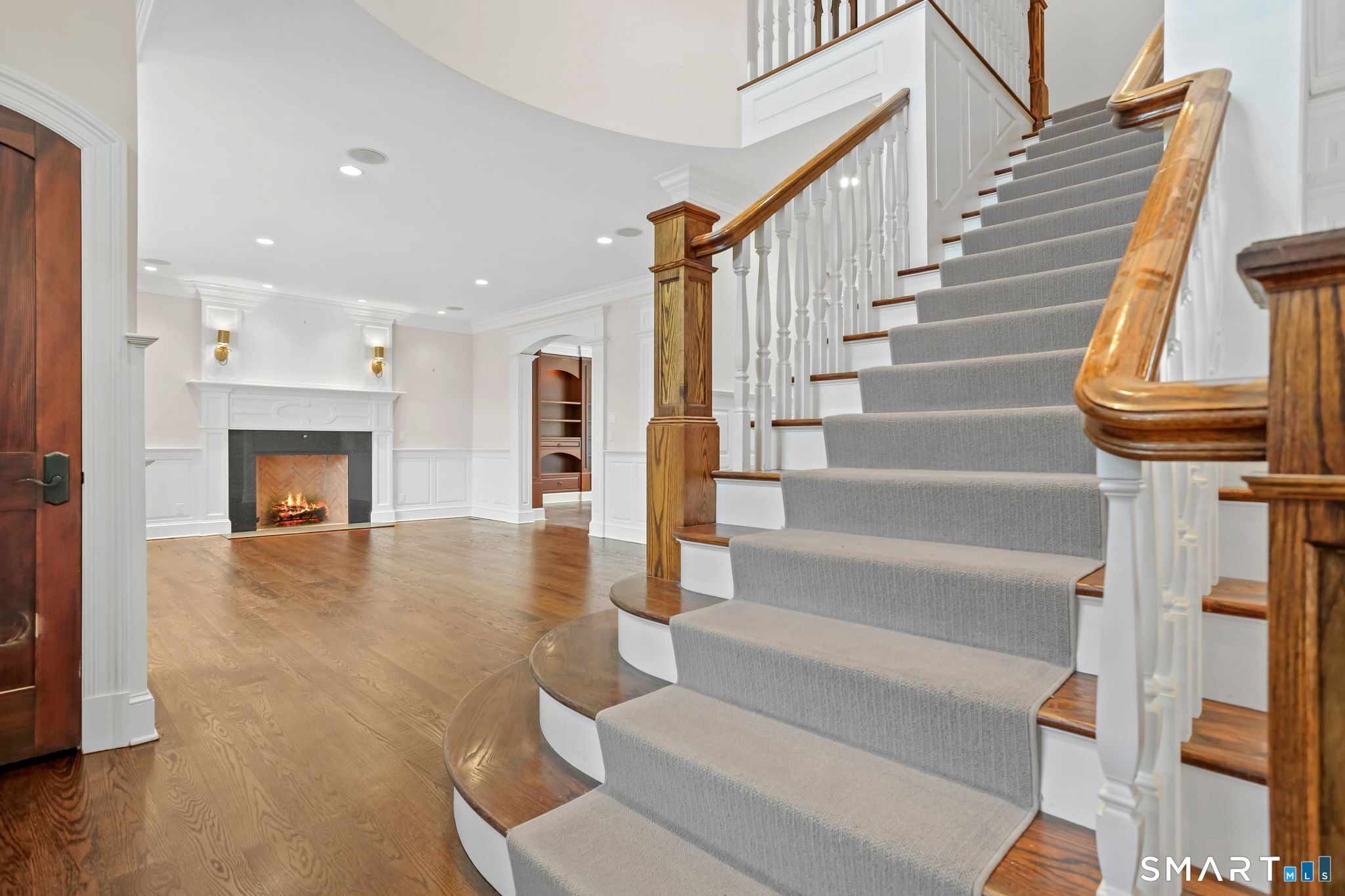 73 Lake Wind Road New Canaan, CT 06840 - Photo 5 of 47