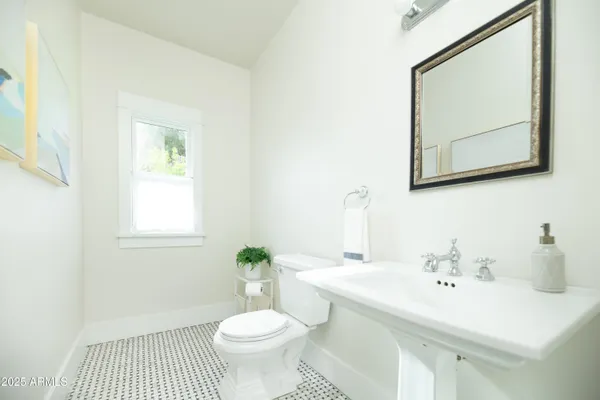 $1,600,000 | 69 West Lynwood Street, Phoenix, AZ 85004