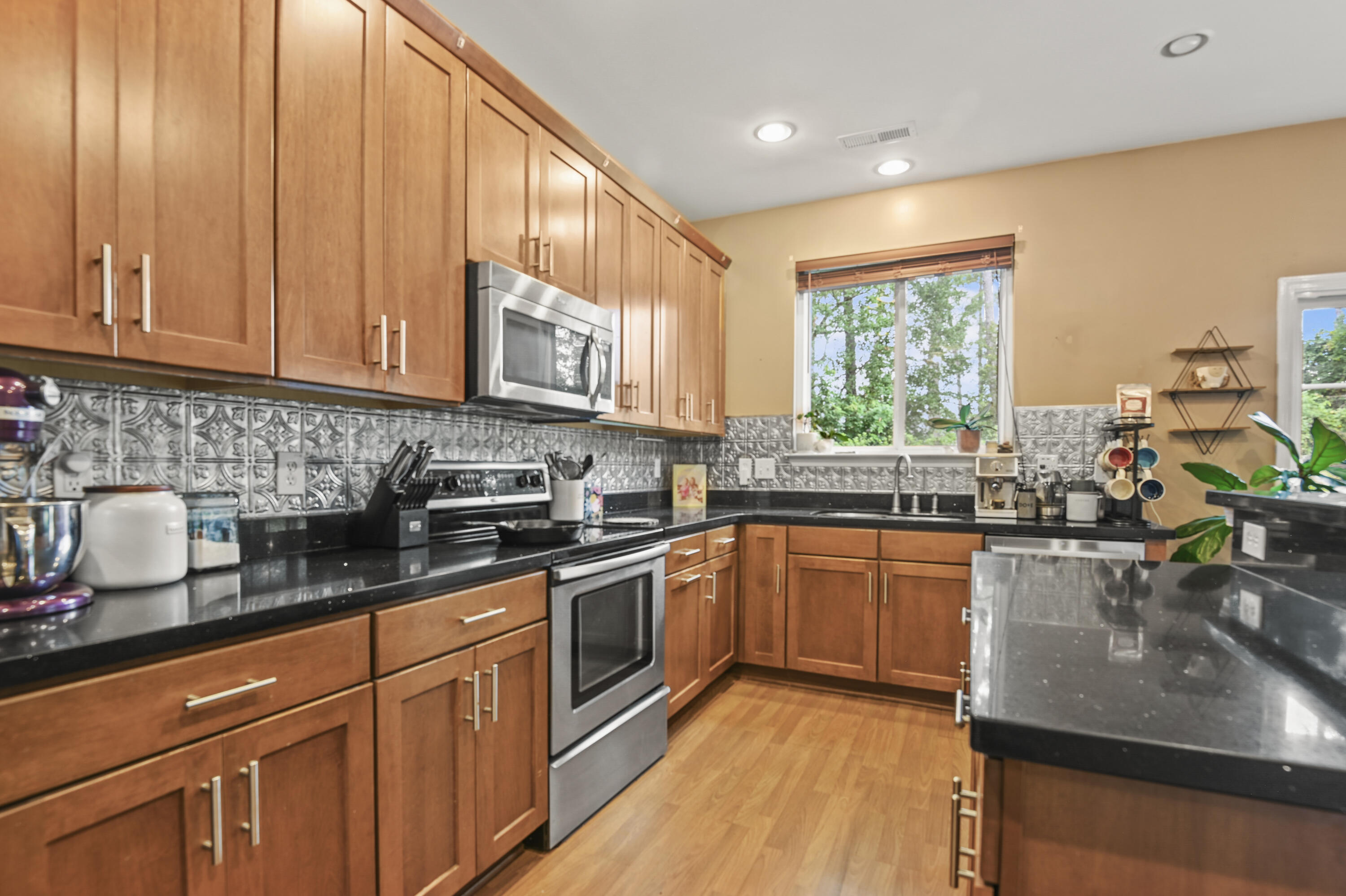 5029 Whitfield Court Summerville, SC 29485 - Photo 16 of 37 _DSC9736