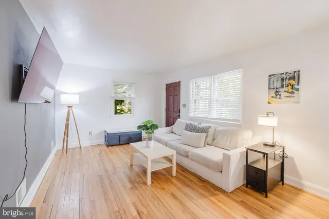 $350,000 | 54 Cinder Road, Lutherville-Timonium, MD 21093