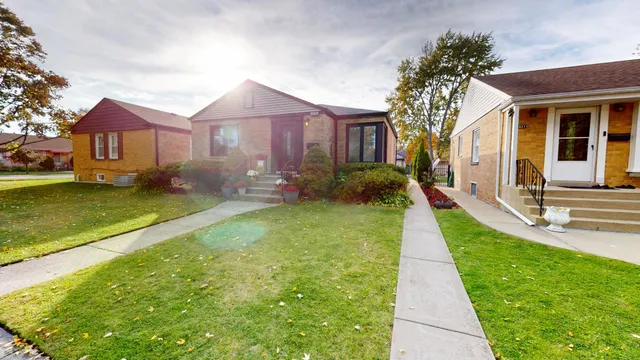 $550,000 | 8206 Keeler Avenue, Skokie, IL 60076