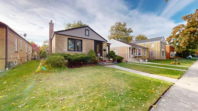 $550,000 | 8206 Keeler Avenue, Skokie, IL 60076