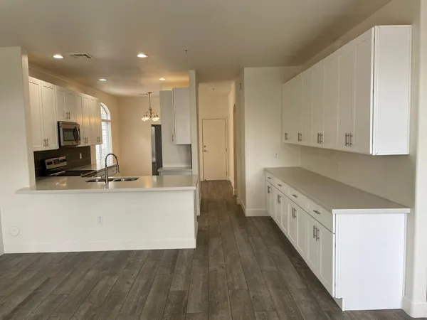 $2,150 | 2150 West Alameda Road, Unit 1429, Phoenix, AZ 85085
