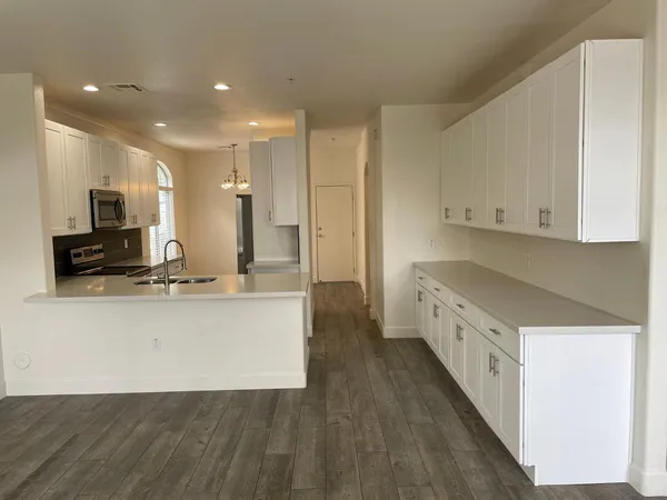 $2,150 | 2150 West Alameda Road, Unit 1429, Phoenix, AZ 85085