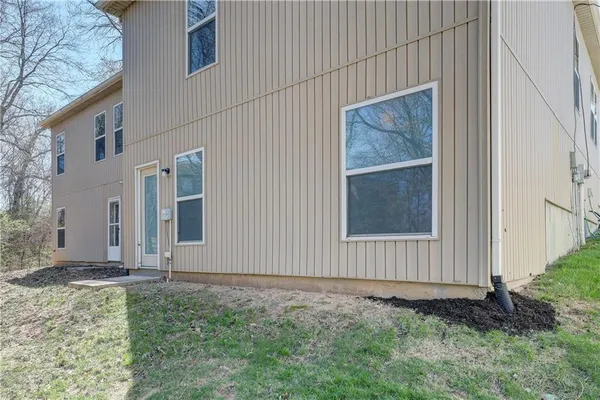 $265,000 | 3303 North 103rd Court, Kansas City, KS 66109