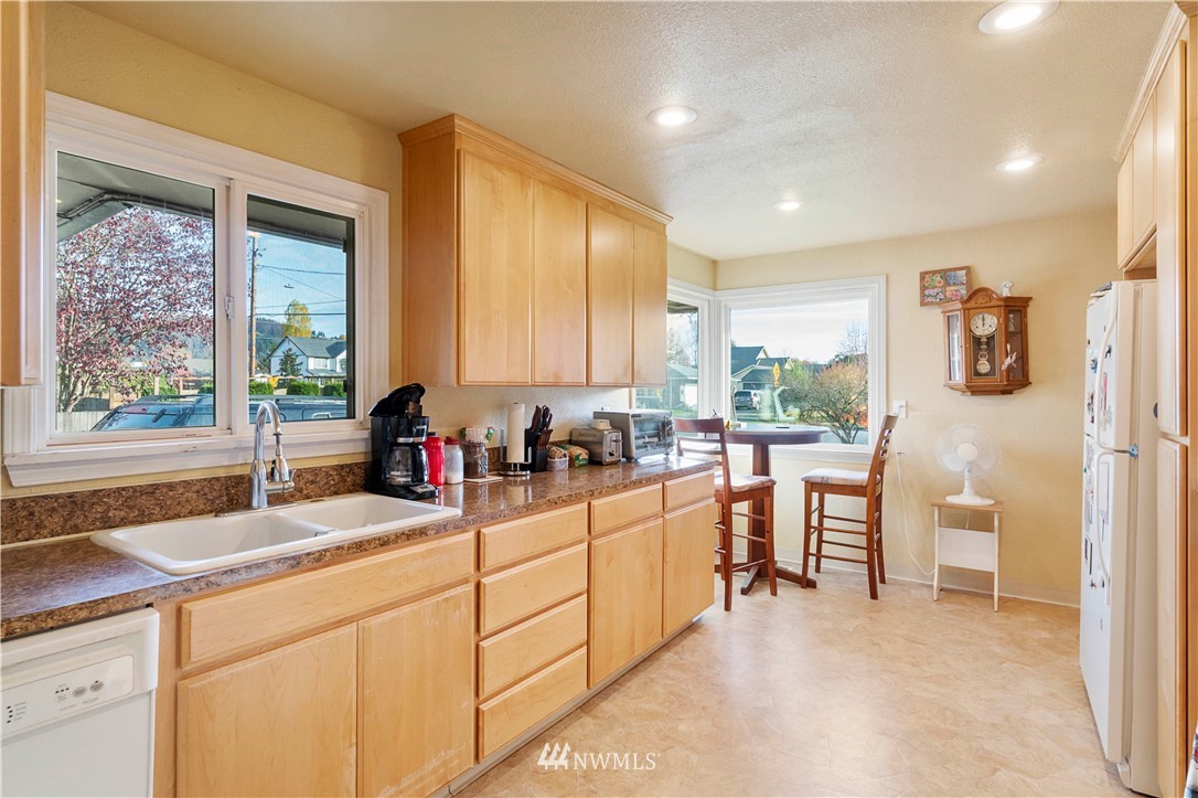 15513 Meade McCumber Road East Sumner, WA 98390 - Photo 6 of 17 Gallery Image 6