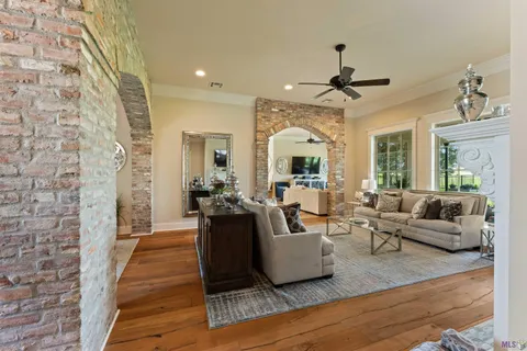 $655,000 | 2340 St Andrews Avenue, Zachary, LA 70791