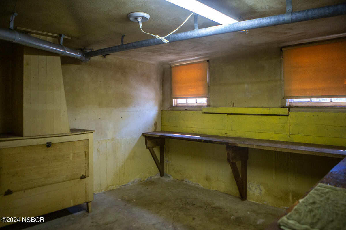 303 West Walnut Avenue Lompoc, CA 93436 - Photo 46 of 67 8FEB8BCA-4D61-43C9-ACD2-3FEB6AC01B8C