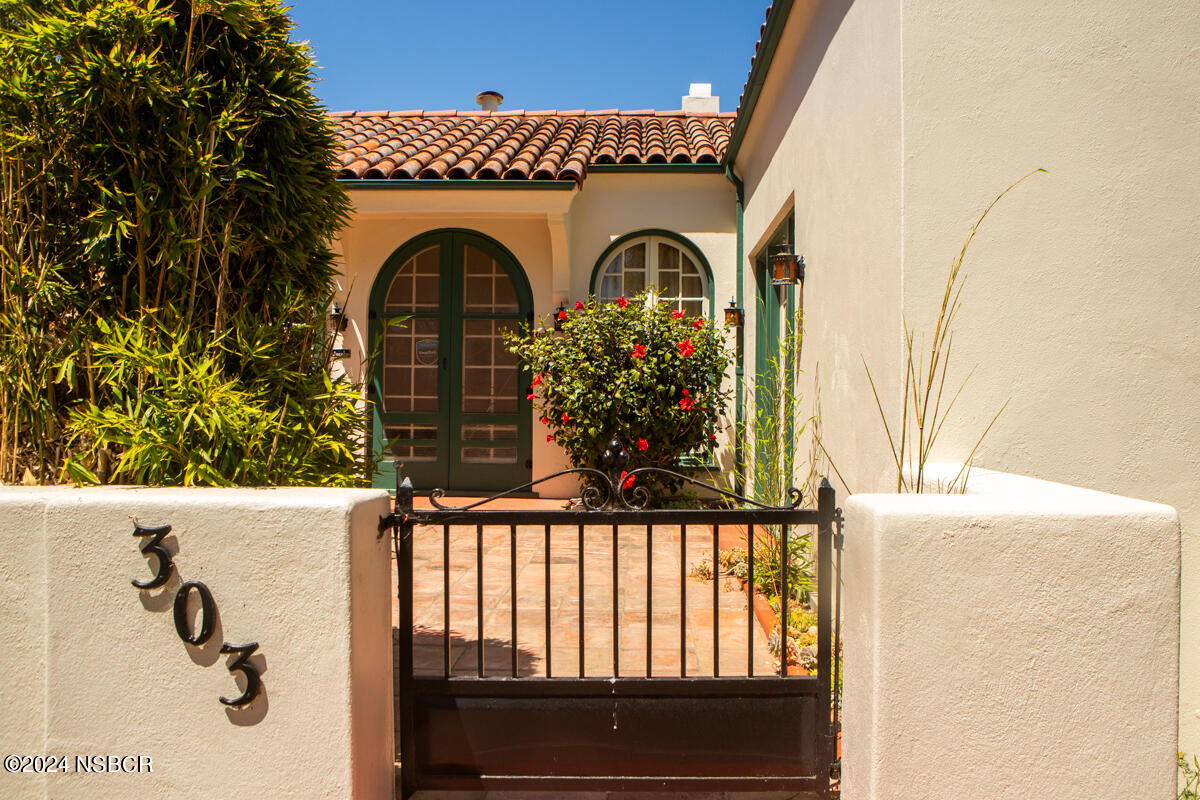 303 West Walnut Avenue Lompoc, CA 93436 - Photo 5 of 67 9EBD013C-1D81-4374-AF76-5DB4468F8724