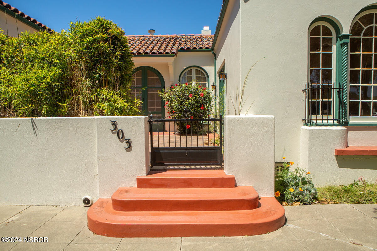 303 West Walnut Avenue Lompoc, CA 93436 - Photo 7 of 67 EC34E24B-4164-4375-80F3-D5BB8BC80CCC