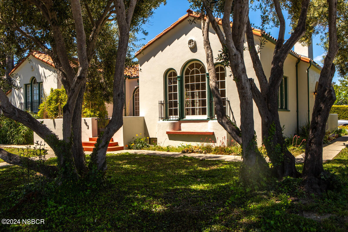 303 West Walnut Avenue Lompoc, CA 93436 - Photo 10 of 67 D00729C6-4400-40BB-8D82-5639D63488EC