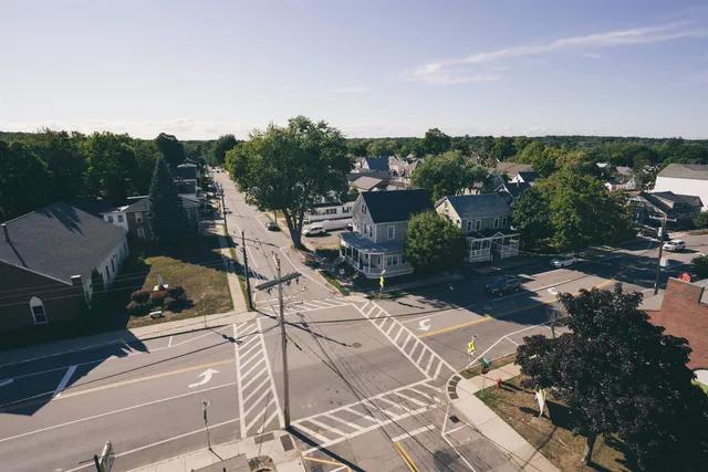 $2,300 | 10 4th Street, Unit 401, Dover, NH 03820