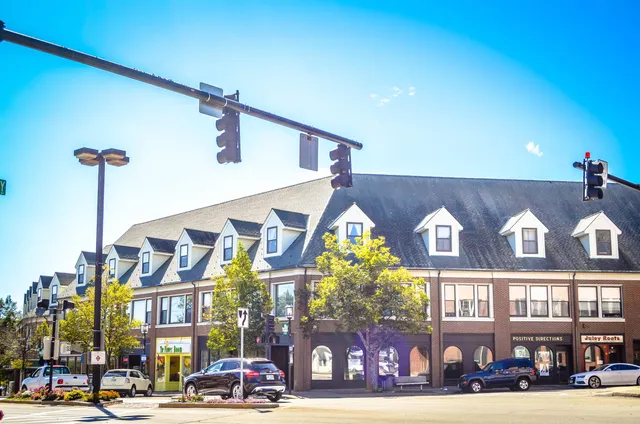 $2,300 | 10 4th Street, Unit 401, Dover, NH 03820