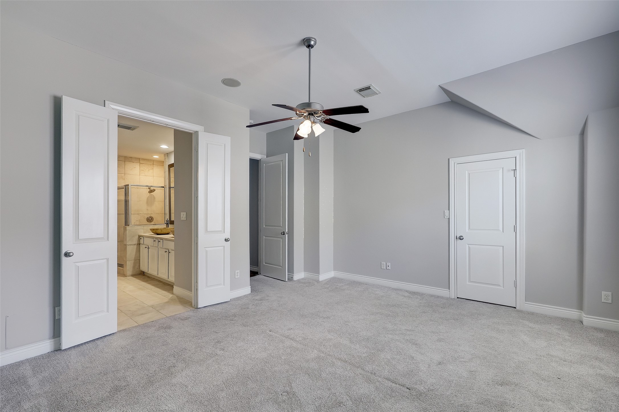 3245 Maxroy Street Houston, TX 77008 - Photo 16 of 31