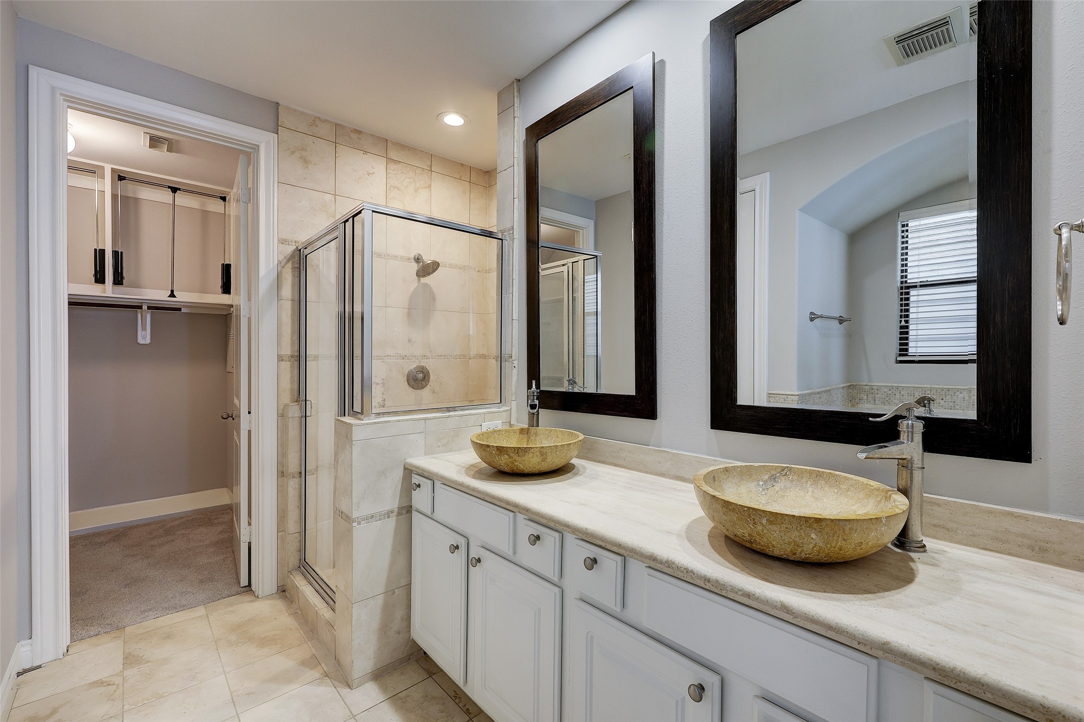 3245 Maxroy Street Houston, TX 77008 - Photo 17 of 31