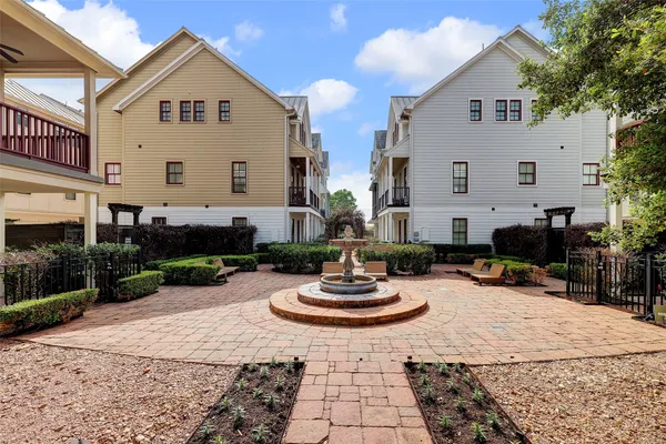 $2,950 | 3245 Maxroy Street, Houston, TX 77008
