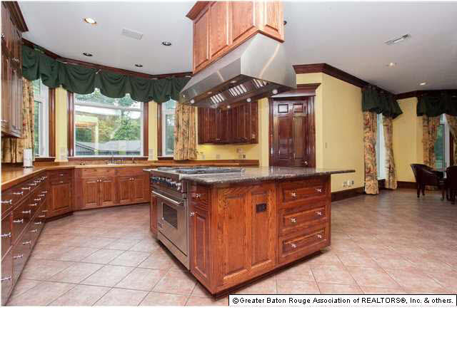 10665 Pecue Lane Baton Rouge, LA 70810 - Photo 10 of 32 Gallery Image 10