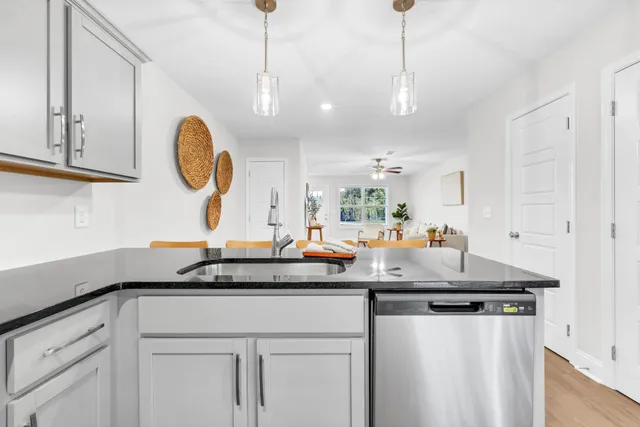 $215,900 | 131 Quarry Point Drive, Unit C131, Clarksville, TN 37043