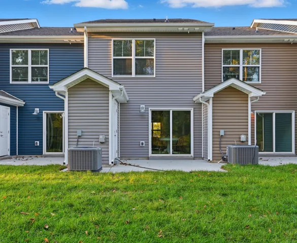 $215,900 | 131 Quarry Point Drive, Unit C131, Clarksville, TN 37043