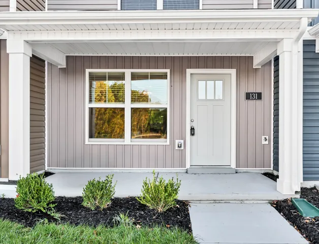 $215,900 | 131 Quarry Point Drive, Unit C131, Clarksville, TN 37043
