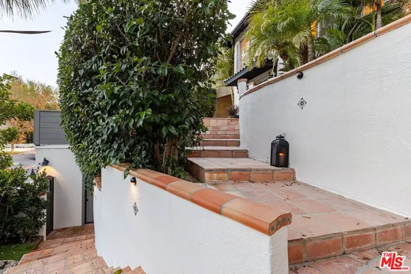 $13,000 | 12208 Laurel Terrace Drive, Studio City, CA 91604