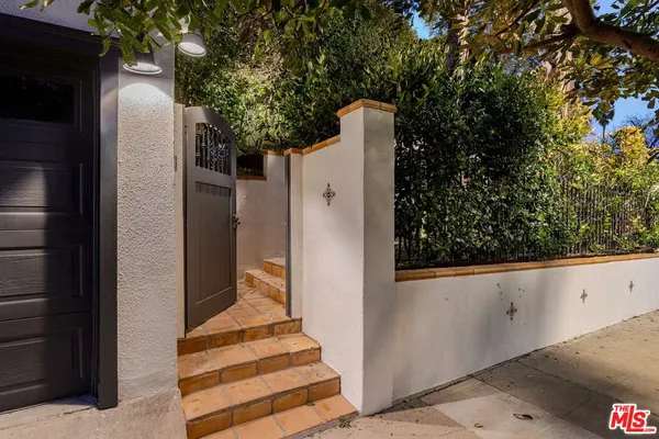 $13,000 | 12208 Laurel Terrace Drive, Studio City, CA 91604