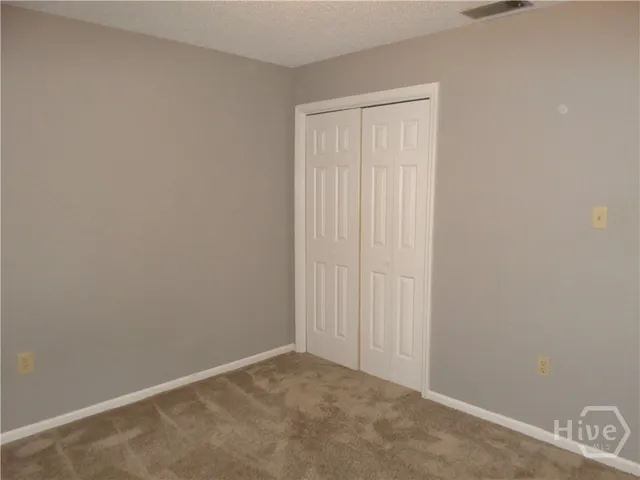 $1,600 | 29 Colony Park Drive, Savannah, GA 31406