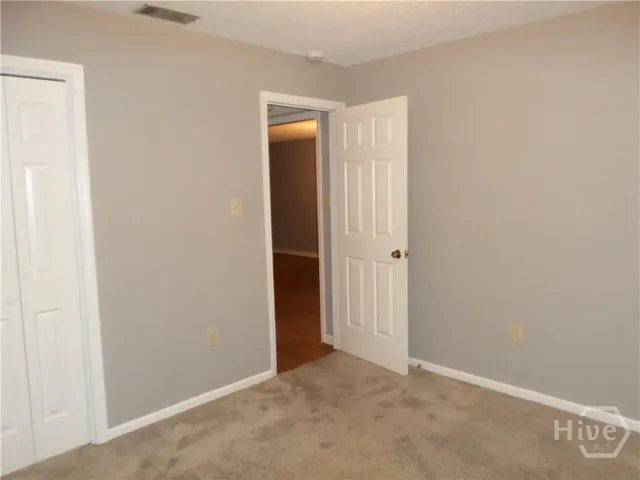 $1,600 | 29 Colony Park Drive, Savannah, GA 31406