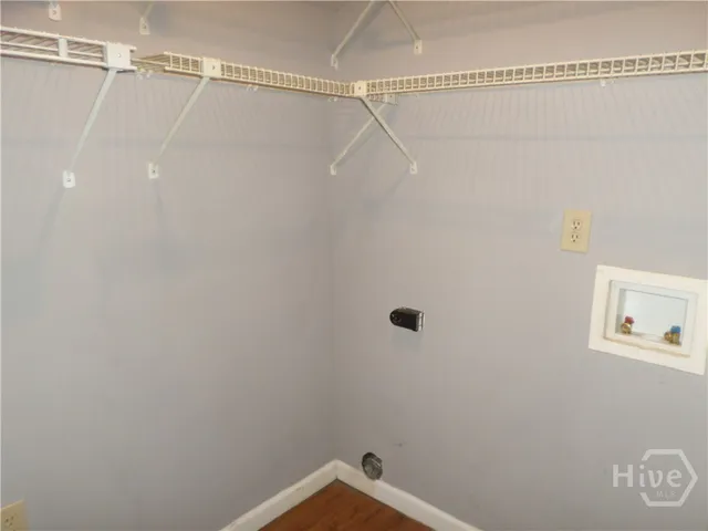 $1,600 | 29 Colony Park Drive, Savannah, GA 31406