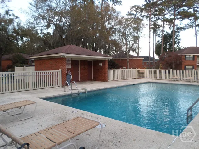 $1,600 | 29 Colony Park Drive, Savannah, GA 31406
