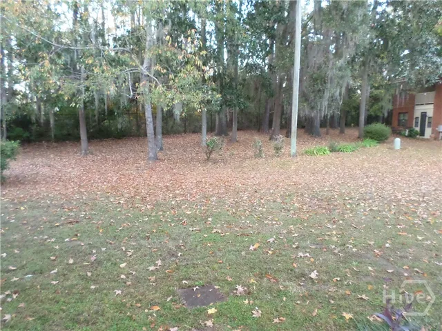 $1,600 | 29 Colony Park Drive, Savannah, GA 31406