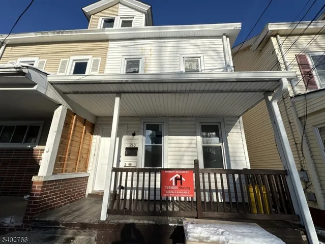 $2,000 | 210 Norway Avenue, Unit 2, Hamilton, NJ 08609